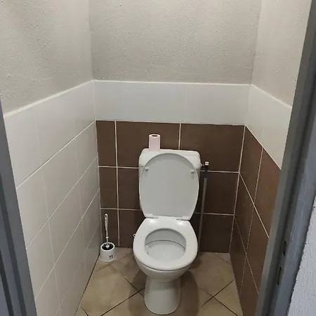 호텔 Les 4 Chenes *